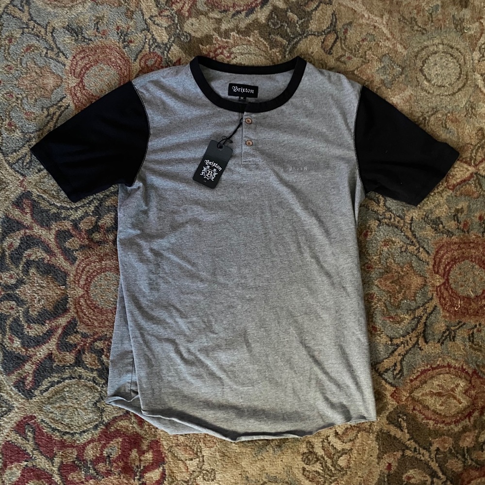 Brixton Short Sleeve Henley Tee Shirt Medium New